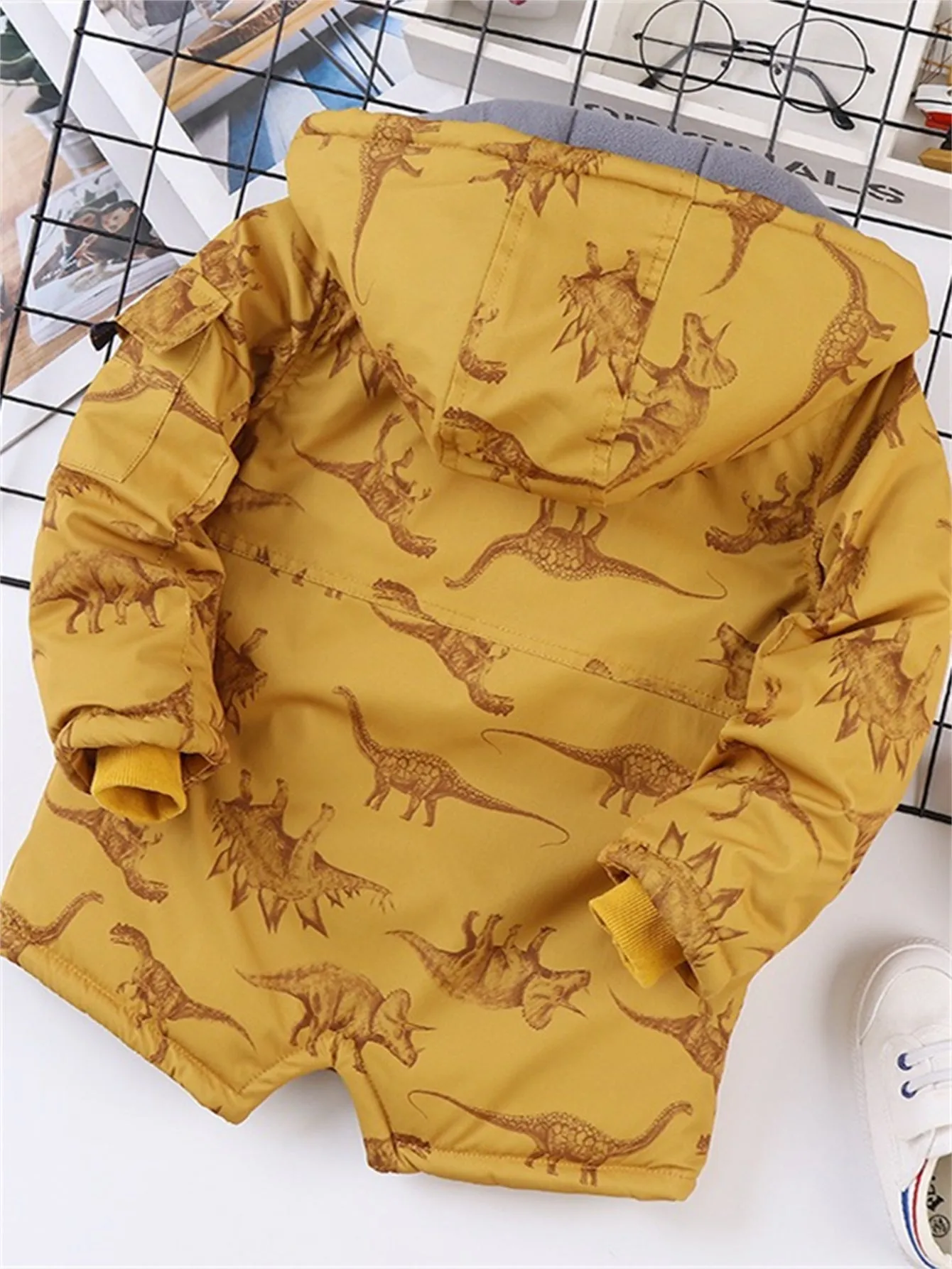 Boys Dinosaur Plush Thickened Multi-Pocket Hooded Warm Cotton-padded Jacket