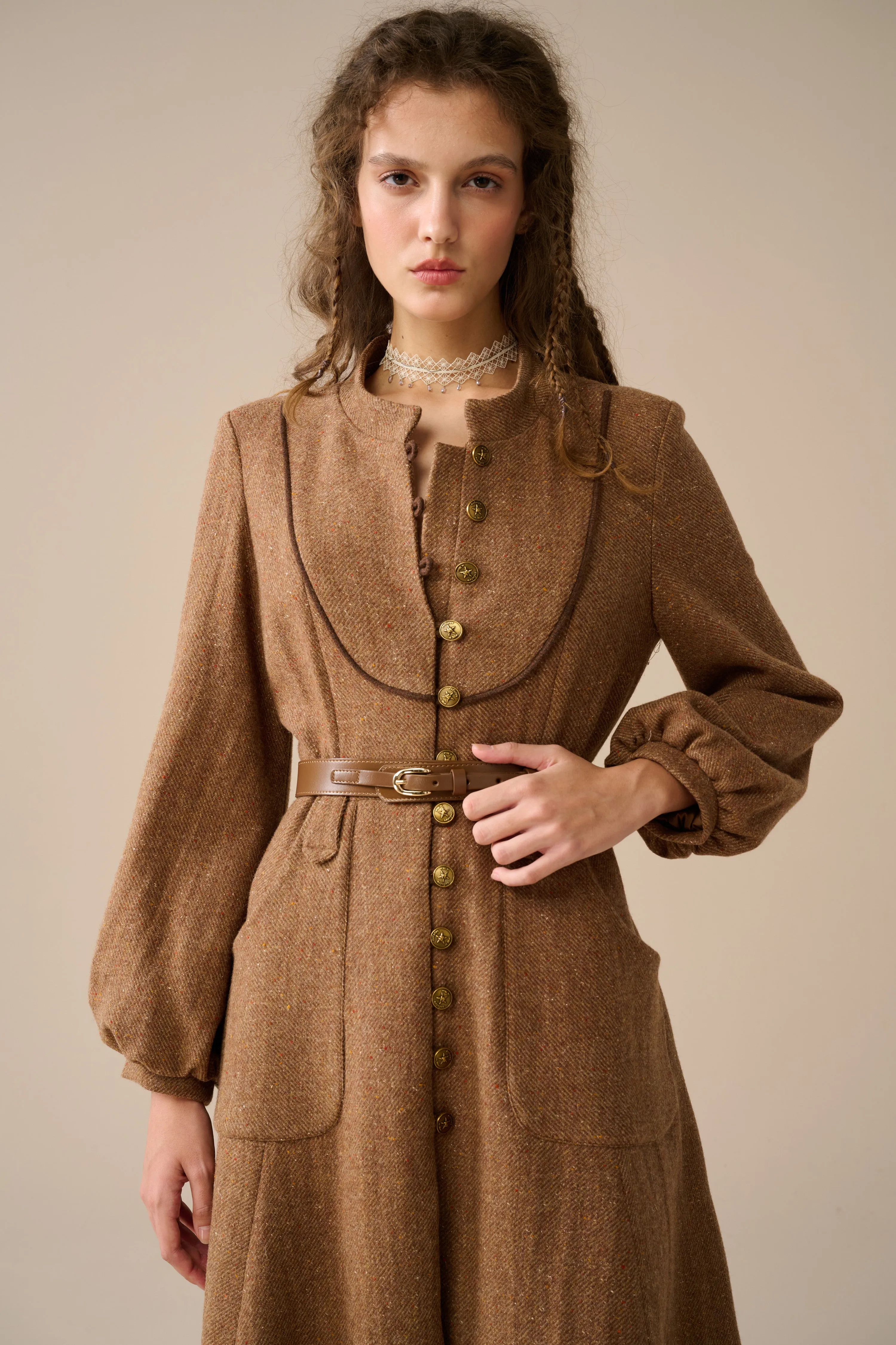 Margaret 25|100% wool buttoned down coat