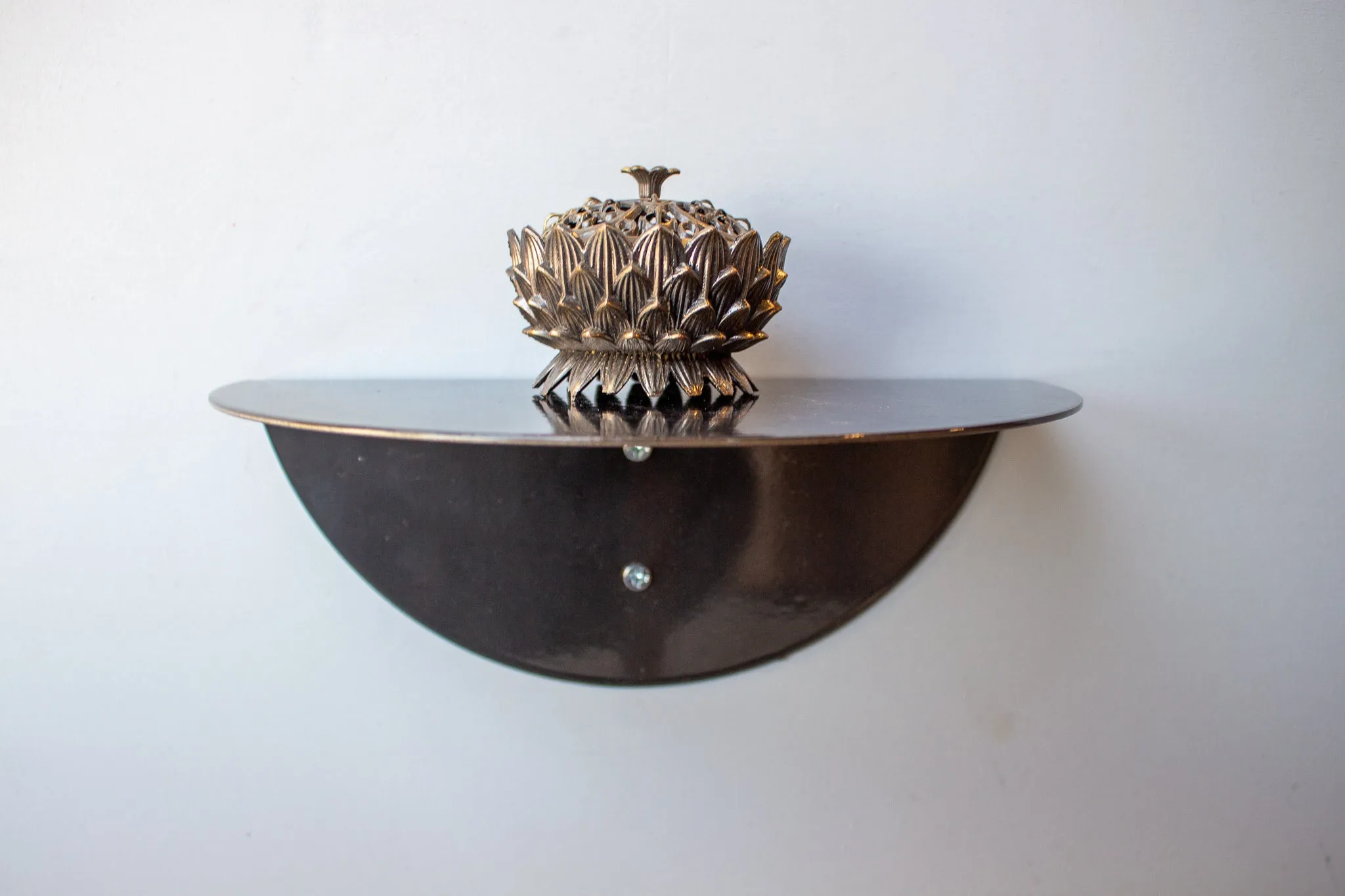Modern Metal Semi-Circle Floating Shelf - Half Moon Shelf - Bedside Shelf - Floating Night Stand