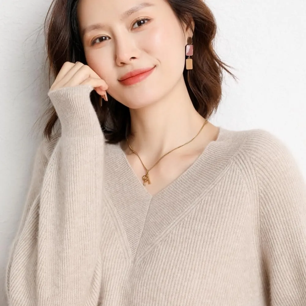 Women's Cashmere and Merino Wool Blend V Neck Sweater Lightweight Knit Sweater