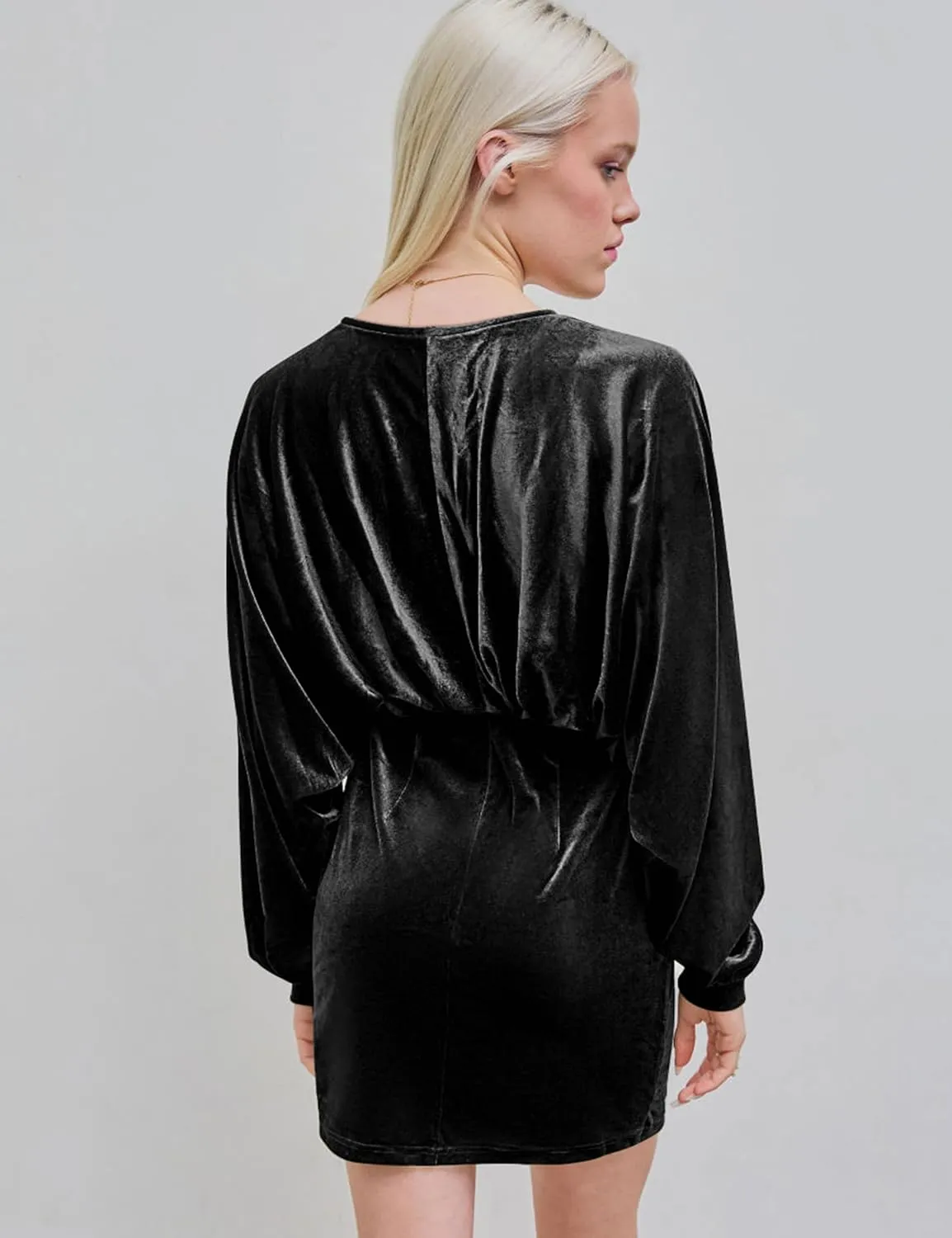 YMDUCH Women's Elegant Deep V Neck Long Sleeve Batwing Bodycon Velvet Mini Party Club Dress